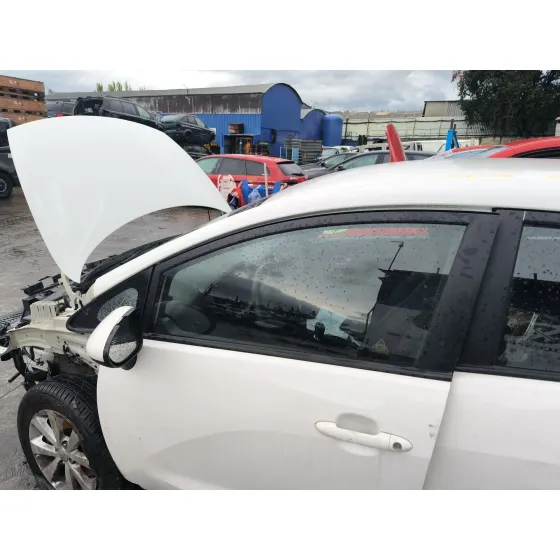 Luna Delantera Izquierda para Kia Rio Iii (Ub)