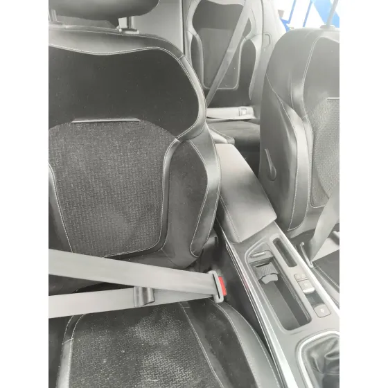Enganche Cinturon Delantero Derecho para Renault Megane Iv Sport Tourer (K9A/M/N_)