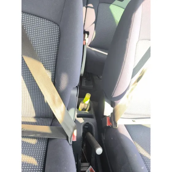 Enganche Cinturon Delantero Derecho para Peugeot 1007 (Km_)