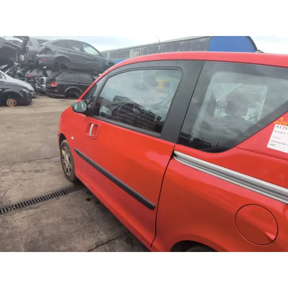 Puerta Delantera Izquierda para Peugeot 1007 (Km_)