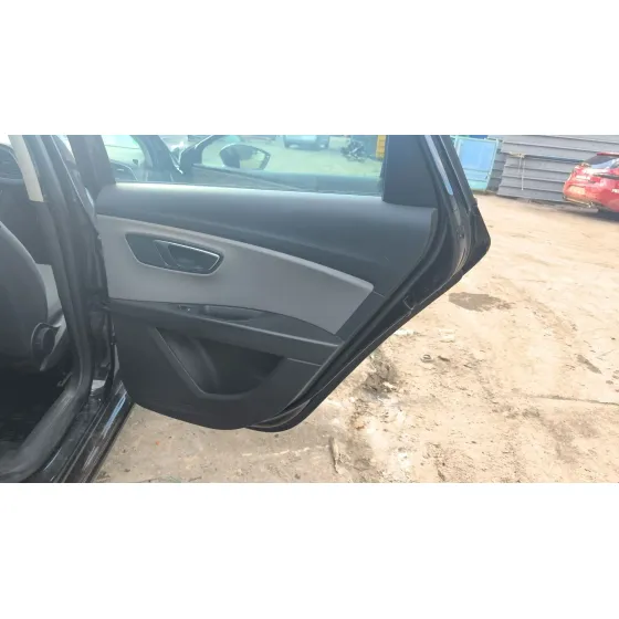 Elevalunas Trasero Derecho para Seat Leon (5F1)