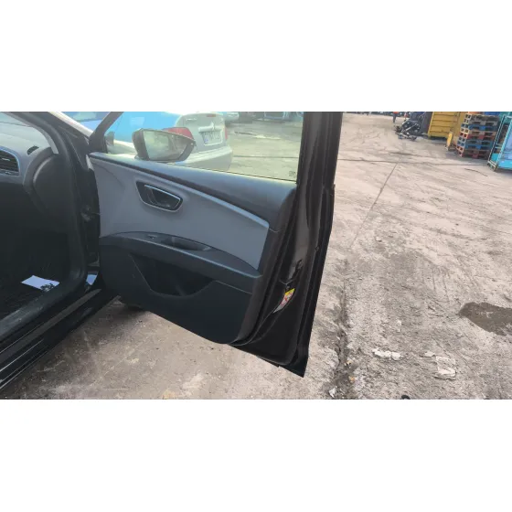 Guarnecido Puerta Delantera Derecha para Seat Leon (5F1)