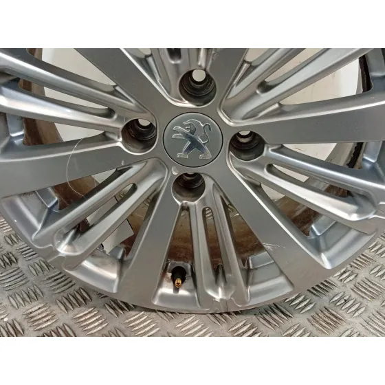 Llanta para Peugeot 208 I (Ca_, Cc_)