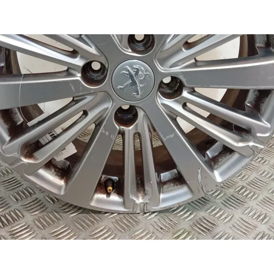 Llanta para Peugeot 208 I (Ca_, Cc_)