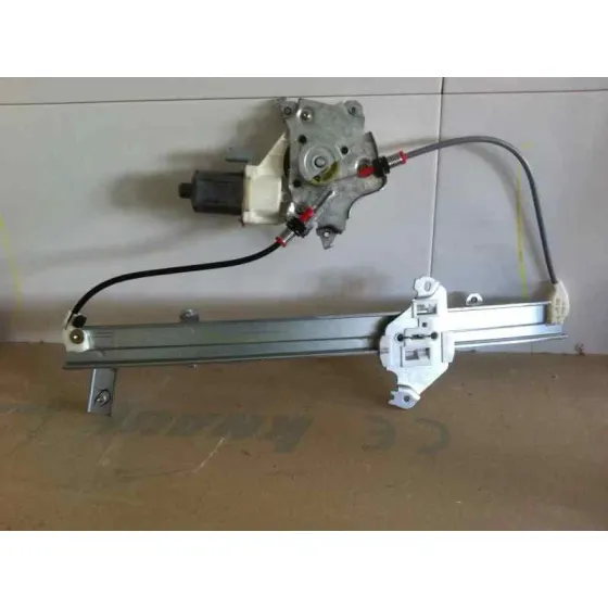 Elevalunas Delantero Derecho para Nissan Micra (K12E)