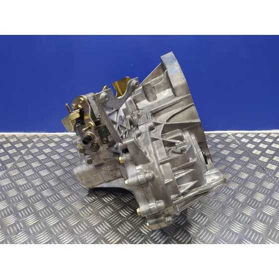 Caja Cambios para Nissan Primera Berlina (P12)