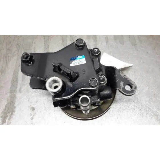 Bomba Servodireccion para Nissan Pick-Up (D22)
