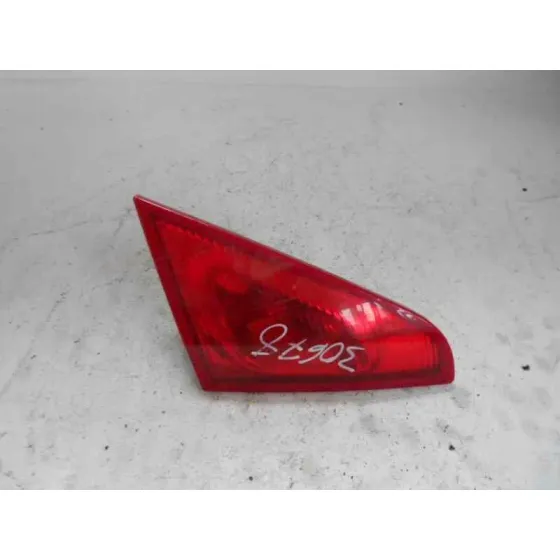 Piloto Trasero Porton Izquierdo para Mitsubishi Colt Berlina 3 (Z30)