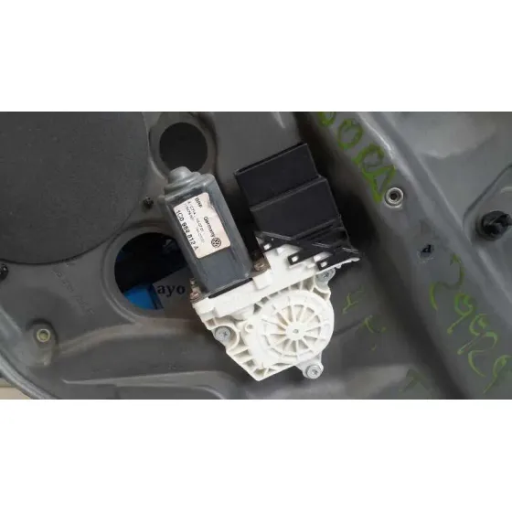 Elevalunas Trasero Derecho para Volkswagen Bora Berlina (1J2)