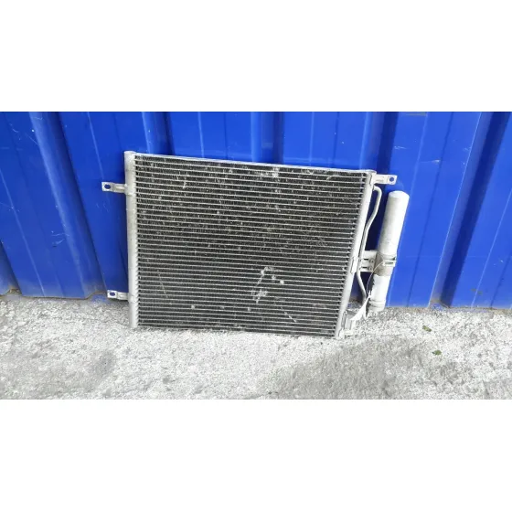 Condensador / Radiador Aire Acondicionado para Nissan Note (E11E)