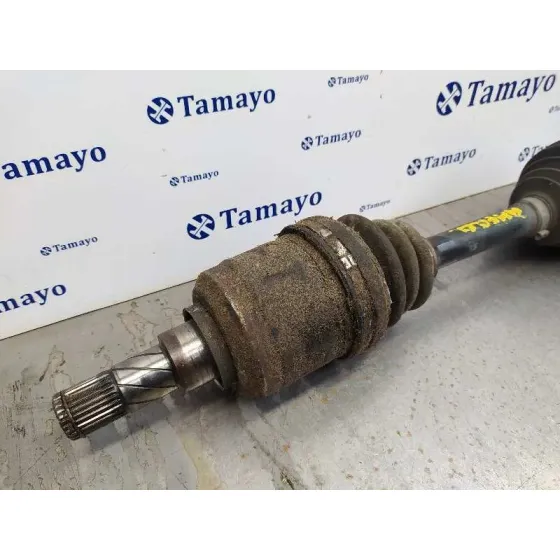 Transmision Delantera Izquierda para Nissan Almera Tino (V10M)