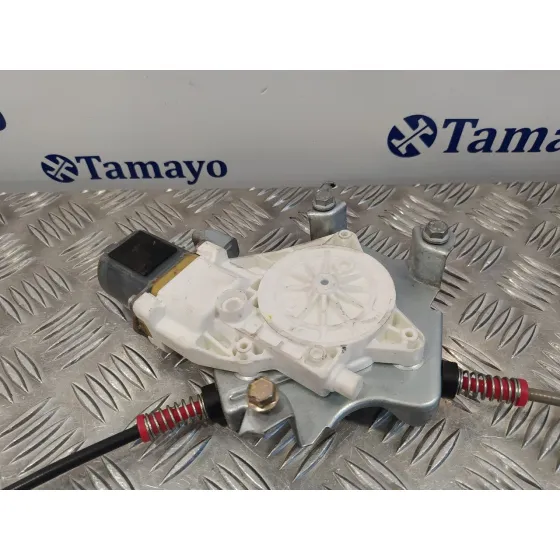 Elevalunas Delantero Izquierdo para Nissan Micra (K12E)
