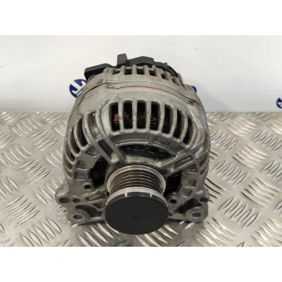 Alternador para Volkswagen Scirocco (137)