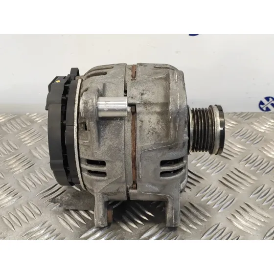 Alternador para Volkswagen Scirocco (137)