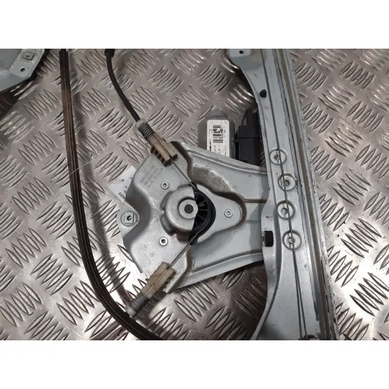 Elevalunas Delantero Izquierdo para Renault Clio Iii