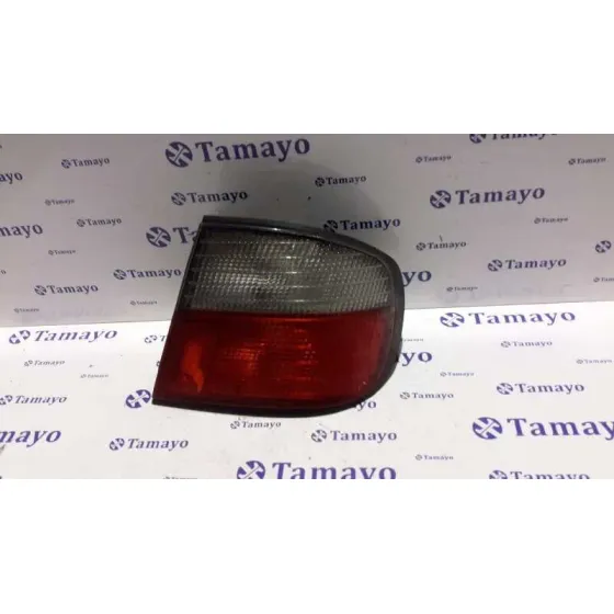 Piloto Trasero Superior Derecho para Nissan Primera Berlina (P11)