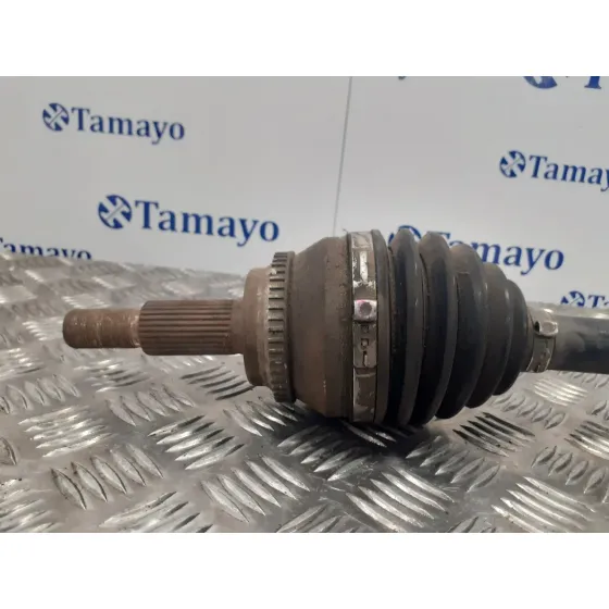 Transmision Delantera Derecha para Toyota Corolla Verso (R1)