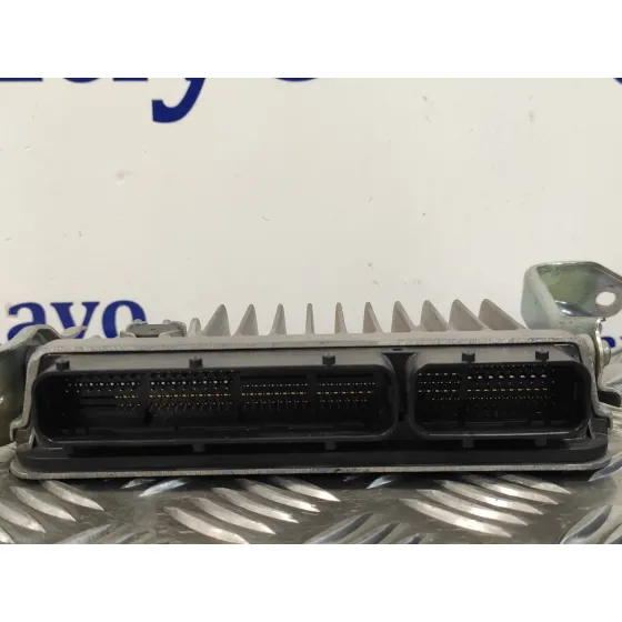 Centralita Motor Uce para Toyota Auris
