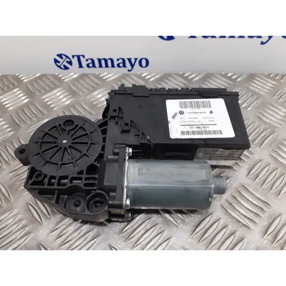 Motor Elevalunas Delantero Derecho para Volkswagen Touareg (7L6)