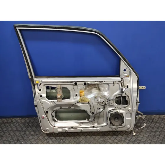 Puerta Delantera Izquierda para Mitsubishi Montero (V60/V70)