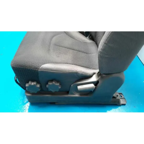 Asientos Traseros para Mitsubishi Montero (V60/V70)