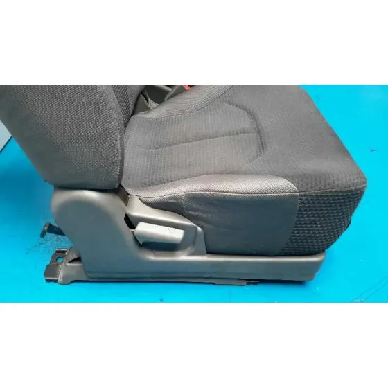Asientos Traseros para Mitsubishi Montero (V60/V70)