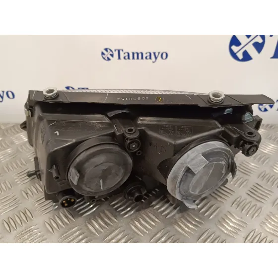 Faro Derecho para Volkswagen Passat Berlina (3B2)