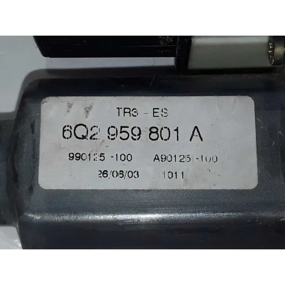 Motor Elevalunas Delantero Derecho para Seat Ibiza (6L1)