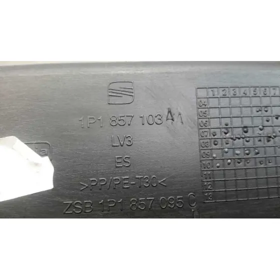 Guantera para Seat Leon (1P1)
