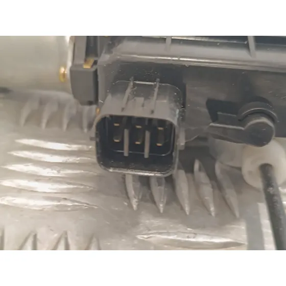 Elevalunas Trasero Derecho para Mitsubishi Outlander (Cu0W)