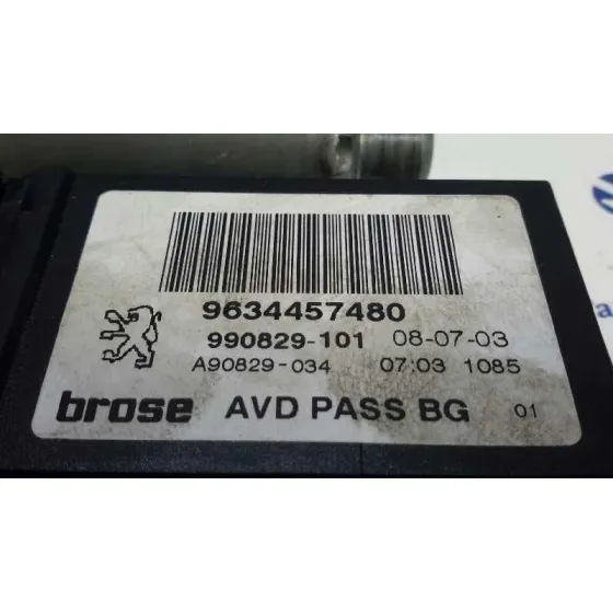 Motor Elevalunas Delantero Derecho para Peugeot 307 (S1)