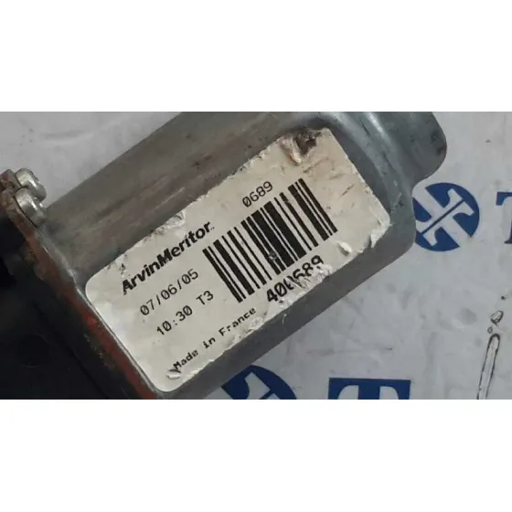 Elevalunas Trasero Derecho para Nissan Almera (N16/E)