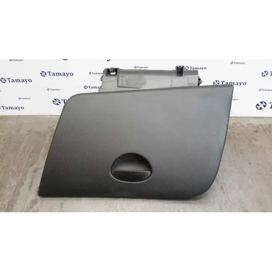 Guantera para Seat Leon (1P1)