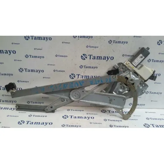 Elevalunas Delantero Derecho para Toyota Avensis Berlina (T25)