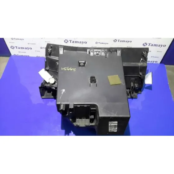 Guantera para Nissan Qashqai (J10)