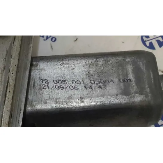 Elevalunas Delantero Derecho para Opel Corsa D