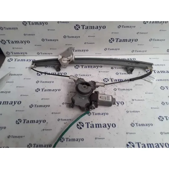 Elevalunas Delantero Derecho para Nissan Almera Tino (V10M)