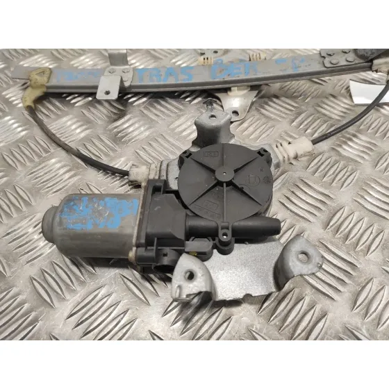 Elevalunas Trasero Derecho para Nissan Almera Tino (V10M)