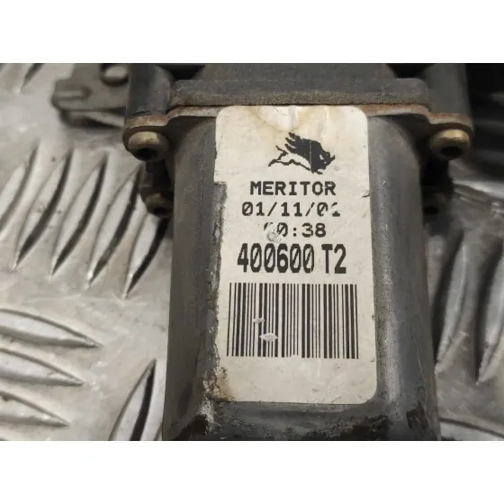 Elevalunas Trasero Derecho para Nissan Almera Tino (V10M)