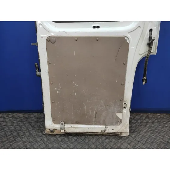Puerta Trasera Carga Izquierda para Renault Master Desde '98