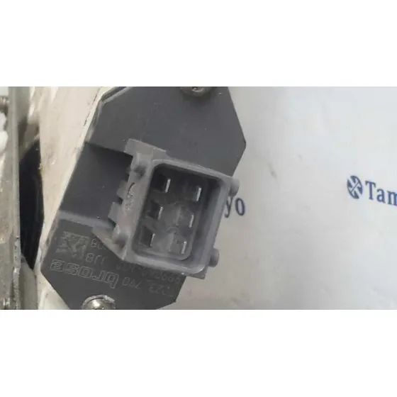 Elevalunas Delantero Derecho para Toyota Avensis Wagon (T25)