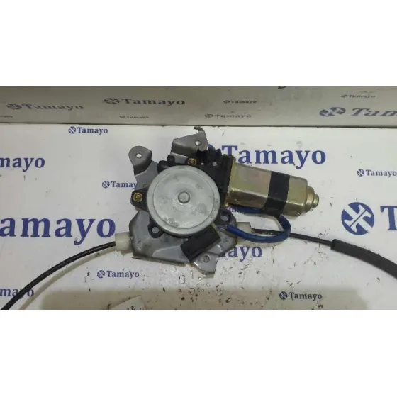Elevalunas Delantero Derecho para Nissan Pick-Up (D22)