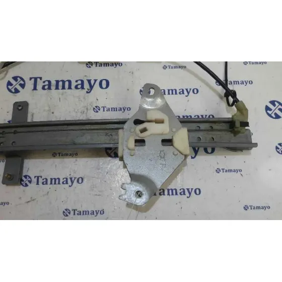 Elevalunas Delantero Derecho para Nissan Almera Tino (V10M)