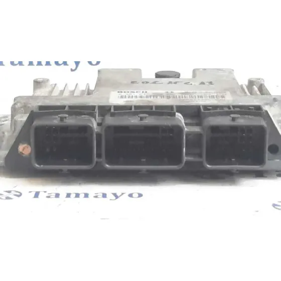 Centralita Motor Uce para Renault Trafic Caja Cerrada (Ab 4.01)
