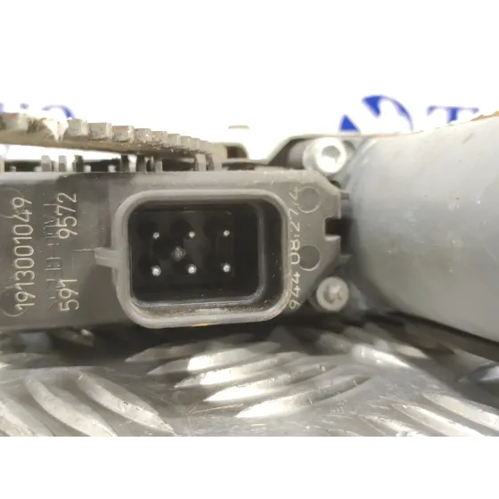 Elevalunas Delantero Derecho para Opel Astra H Ber.