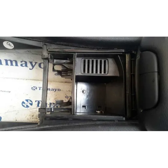 Guantera Central Delantera para Mercedes-Benz Clase C (W203) Sportcoupe