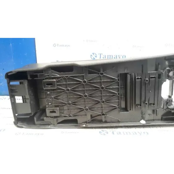 Guantera Central Delantera para Mercedes-Benz Clase C (W203) Sportcoupe