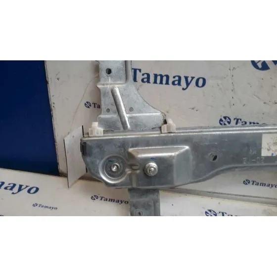 Elevalunas Delantero Derecho para Peugeot 208