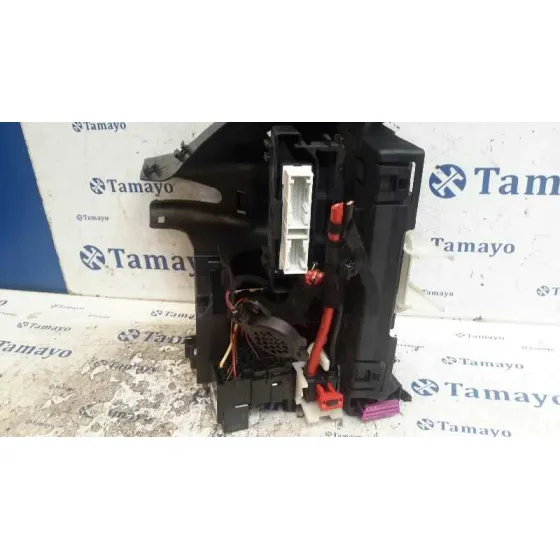 Caja Reles / Fusibles para Volkswagen Golf Vii Lim. (5G1)