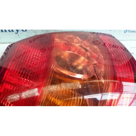 Piloto Trasero Izquierdo para Toyota Corolla (E12)